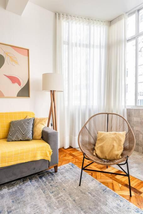Apartamento Renewed At Copacabana's Heart 250m From The