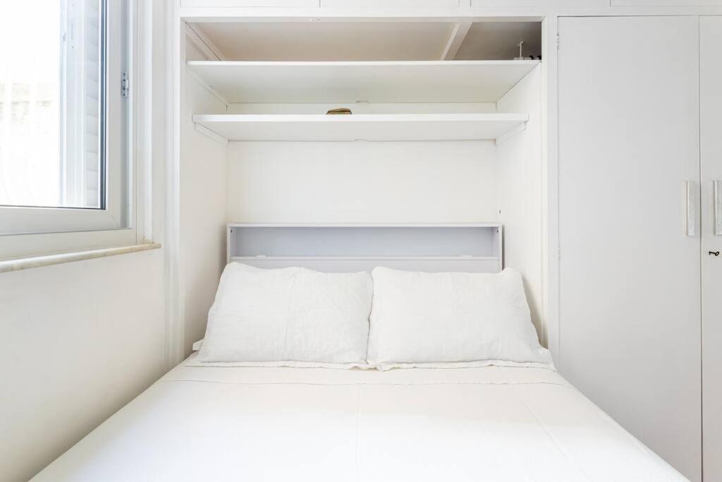 Apartamento Renewed At Copacabana's Heart 250m From The *