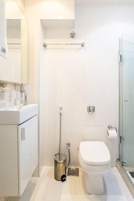 Apartamento Renewed At Copacabana's Heart 250m From The *