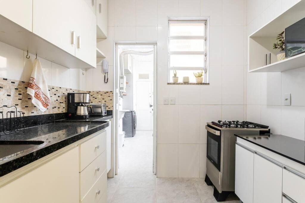 Apartamento Renewed At Copacabana's Heart 250m From The Rio de Janeiro